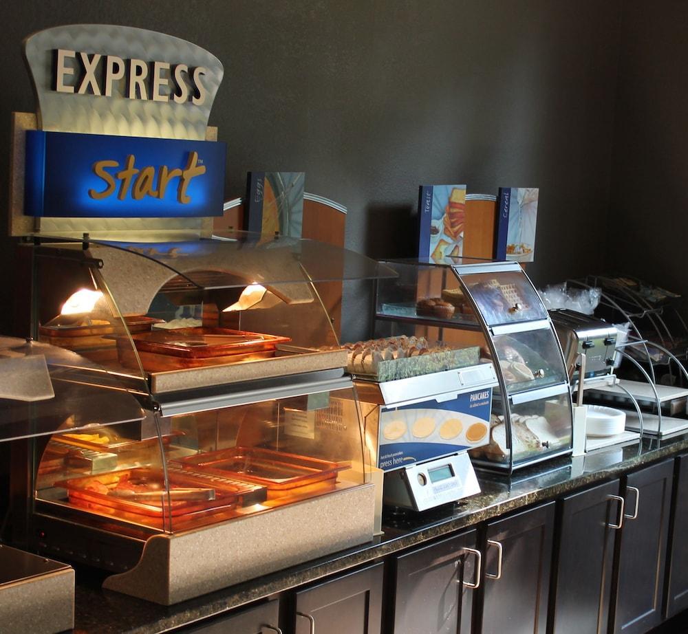 Holiday Inn Express & Suites Ripley By Ihg Exteriér fotografie
