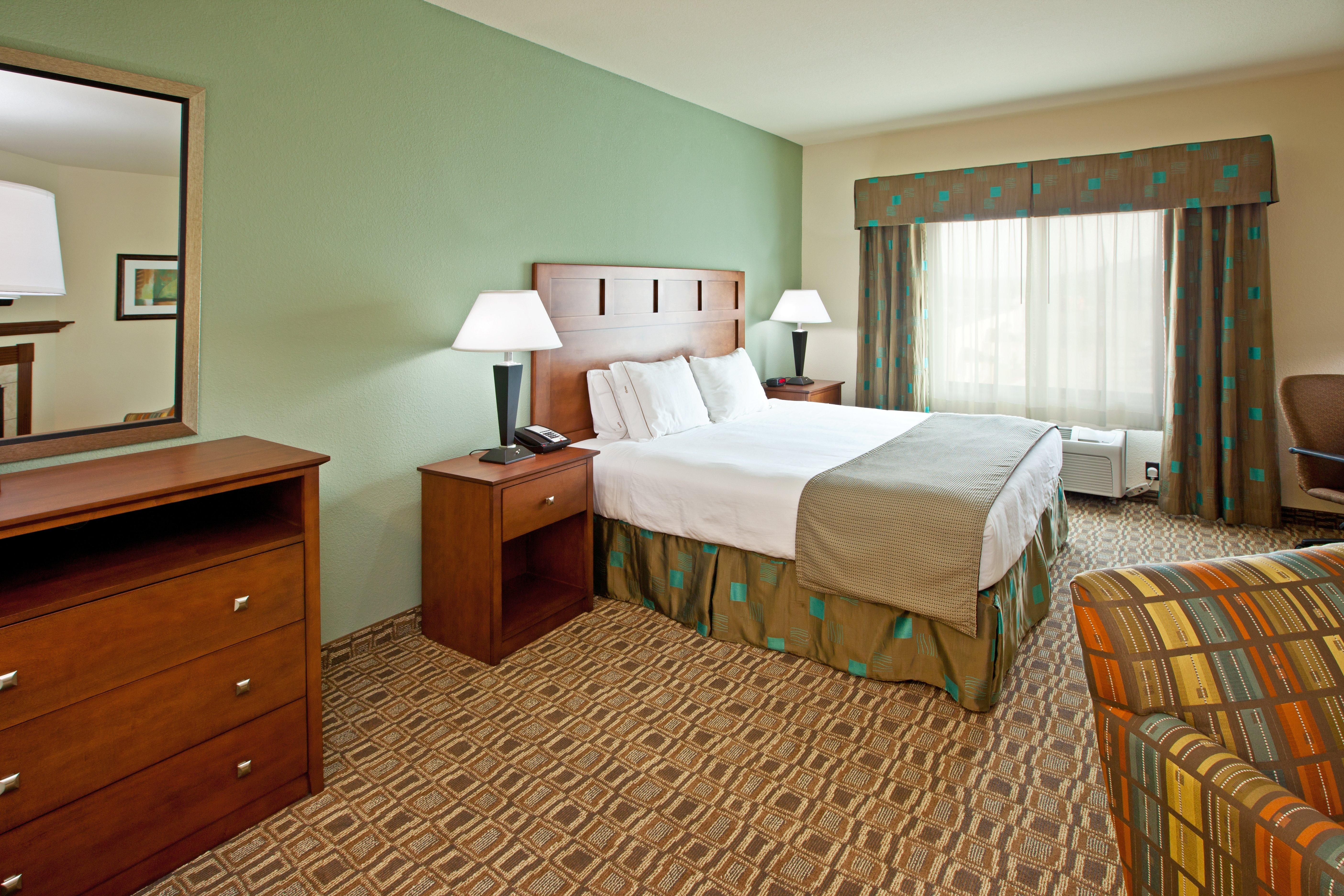 Holiday Inn Express & Suites Ripley By Ihg Pokoj fotografie