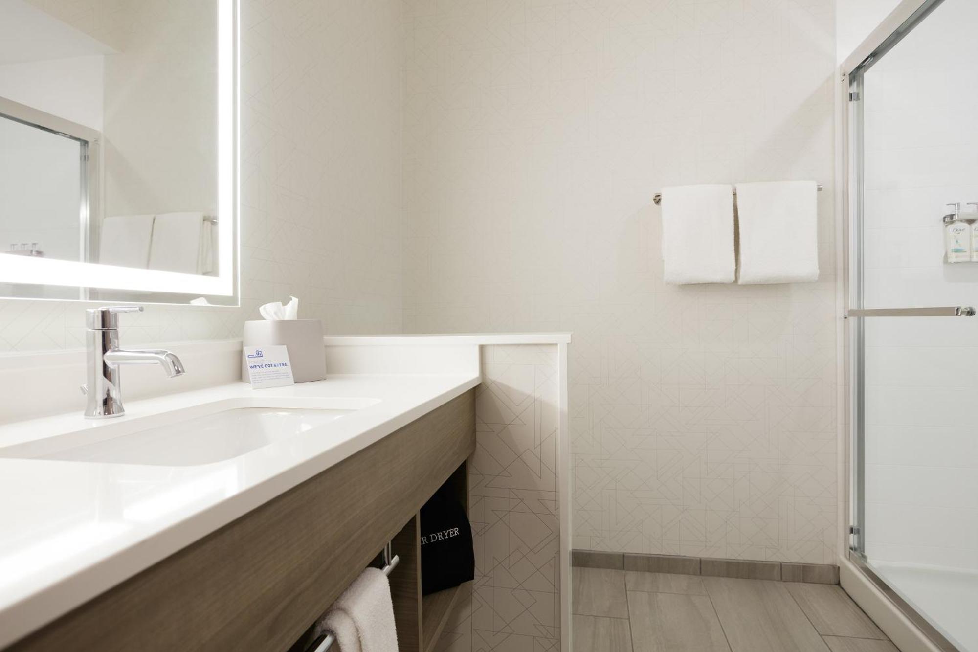 Holiday Inn Express & Suites Ripley By Ihg Exteriér fotografie