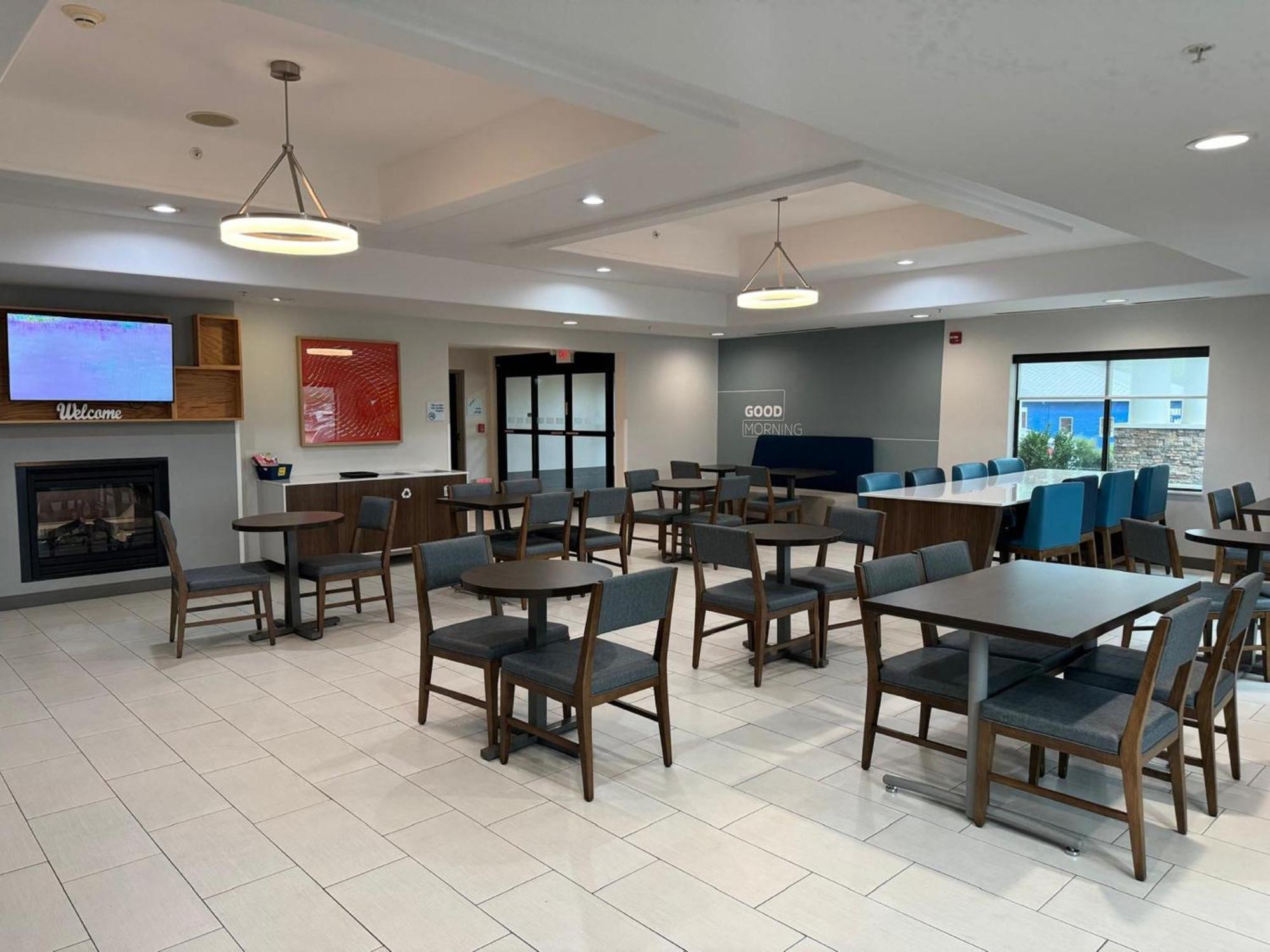 Holiday Inn Express & Suites Ripley By Ihg Exteriér fotografie