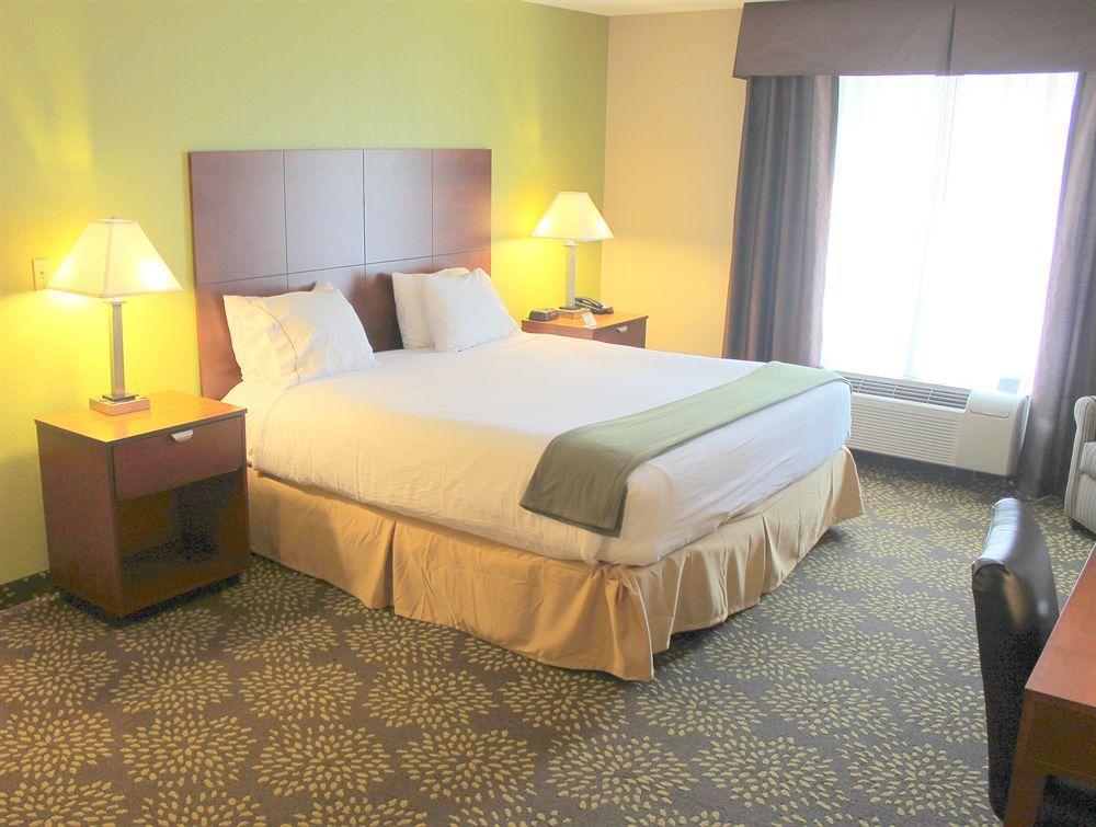 Holiday Inn Express & Suites Ripley By Ihg Exteriér fotografie