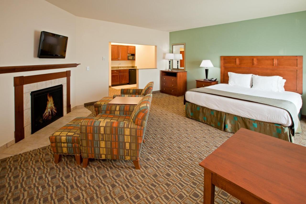 Holiday Inn Express & Suites Ripley By Ihg Exteriér fotografie